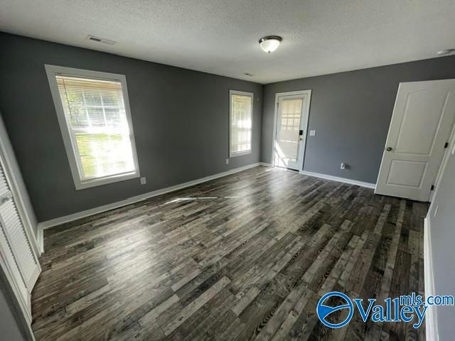 660 Robins Road, Harvest, AL 35749