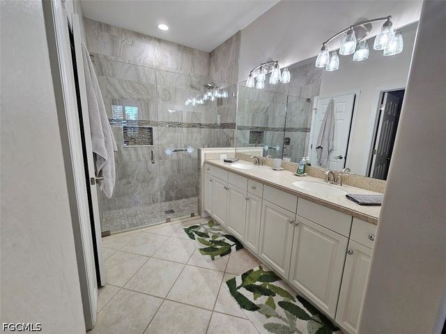 10518 Avila CIR, Fort Myers, FL 33913