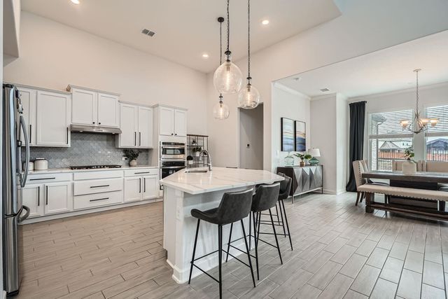 582 Wild Pecan LOOP, Buda, TX 78610