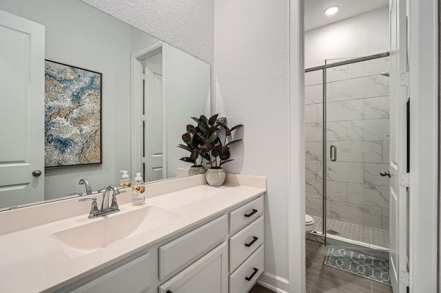 582 Wild Pecan LOOP, Buda, TX 78610