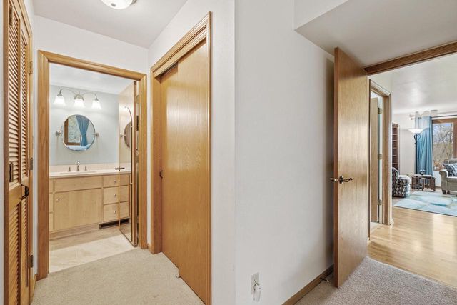 2827 Windepoint COURT #C, Sheboygan, WI 53083