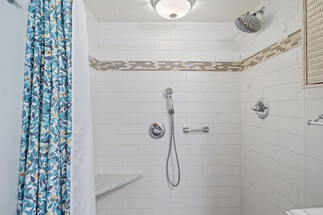 2827 Windepoint COURT #C, Sheboygan, WI 53083