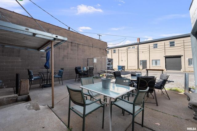 1716-1720& 1708 STATE Street, Bettendorf, IA 52722