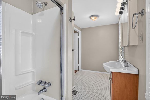 529 E WILDEY ST, Philadelphia, PA 19125
