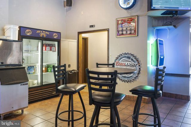 5 SPRING VALLEY RD, Reading, PA 19605