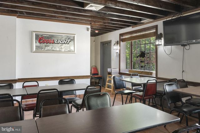 5 SPRING VALLEY RD, Reading, PA 19605