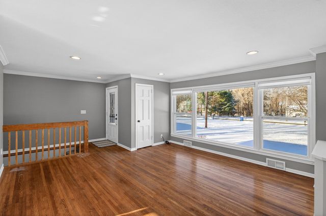 25815 Wild Rose Lane, Excelsior, MN 55331