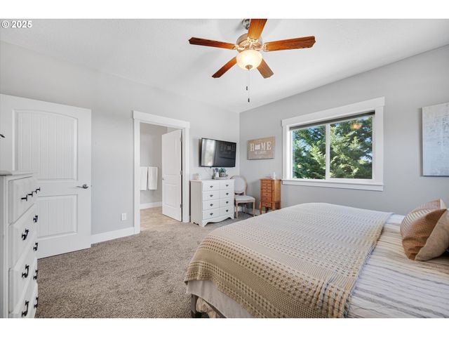 1194 Sw MAPLE St, Dallas, OR 97338