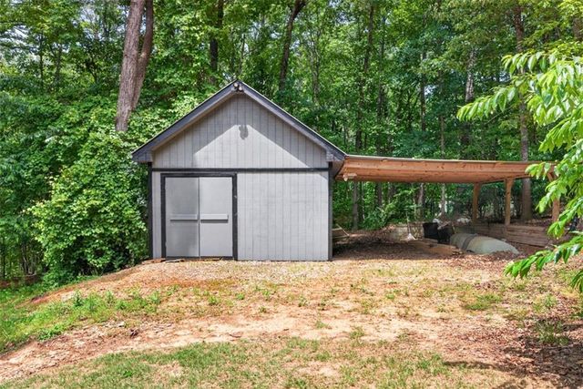 667 Wellington Drive, Winder, GA 30680