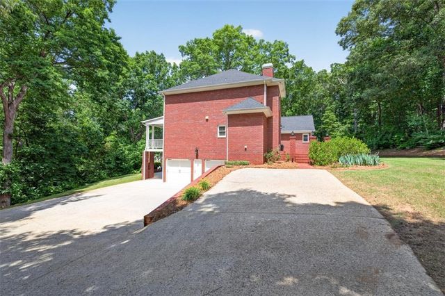 667 Wellington Drive, Winder, GA 30680