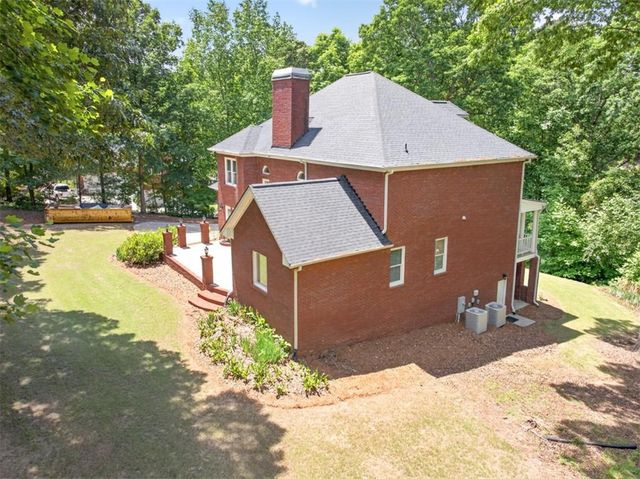 667 Wellington Drive, Winder, GA 30680