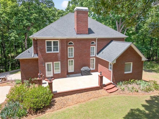 667 Wellington Drive, Winder, GA 30680