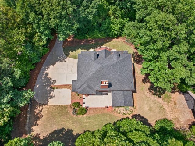 667 Wellington Drive, Winder, GA 30680