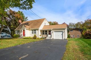 15 Oakwood Drive, Thompson, CT 06277