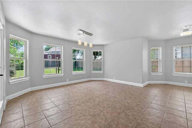 406 NW Saddlebrook Drive, Bentonville, AR 72712