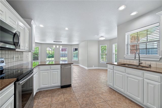 406 NW Saddlebrook Drive, Bentonville, AR 72712