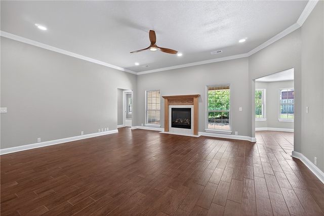 406 NW Saddlebrook Drive, Bentonville, AR 72712