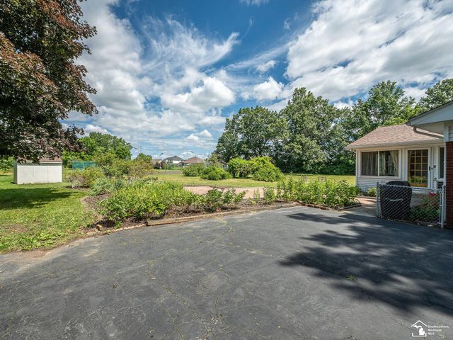 14359 S Dixie Highway, Monroe, MI 48161