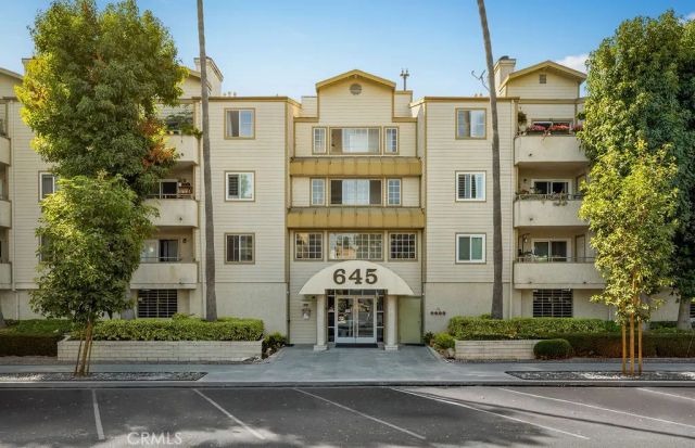 645 Chestnut Avenue 305, Long Beach, CA 90802