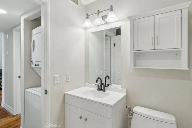 645 Chestnut Avenue 305, Long Beach, CA 90802