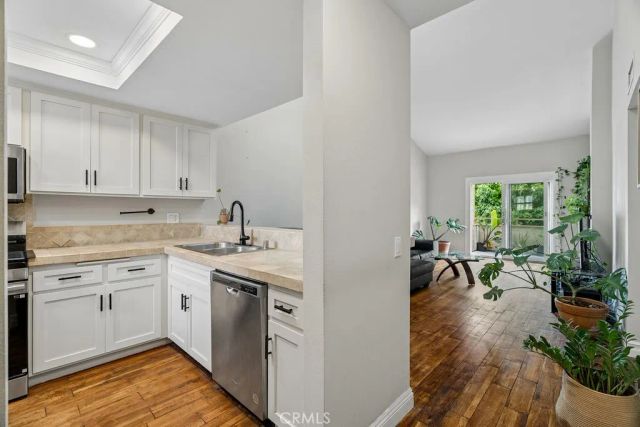645 Chestnut Avenue 305, Long Beach, CA 90802