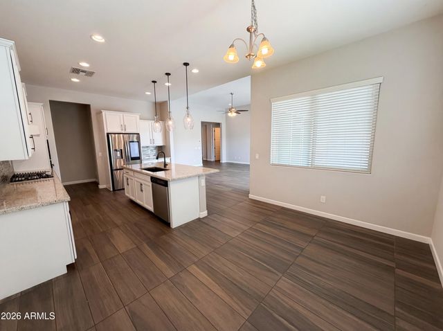 13724 W HARVEST Avenue, Litchfield Park, AZ 85340