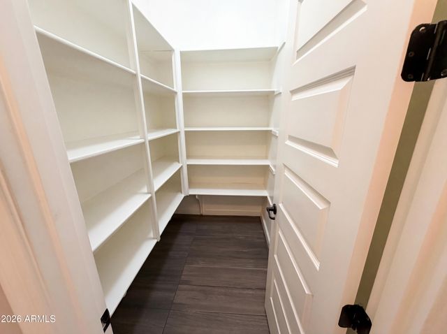 13724 W HARVEST Avenue, Litchfield Park, AZ 85340