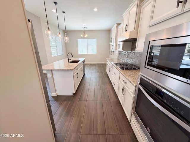 13724 W HARVEST Avenue, Litchfield Park, AZ 85340