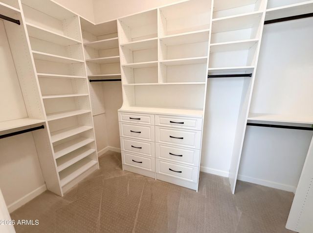 13724 W HARVEST Avenue, Litchfield Park, AZ 85340