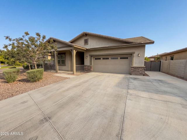 13724 W HARVEST Avenue, Litchfield Park, AZ 85340