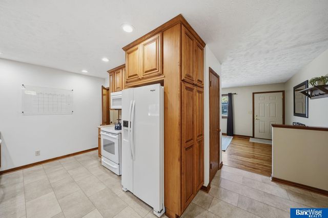 5115 S 52 Street, Lincoln, NE 68516