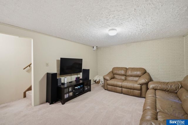 5115 S 52 Street, Lincoln, NE 68516