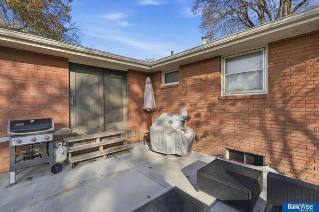 5115 S 52 Street, Lincoln, NE 68516