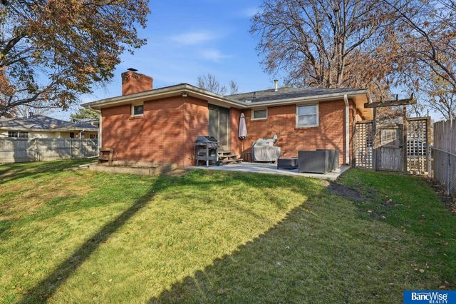 5115 S 52 Street, Lincoln, NE 68516