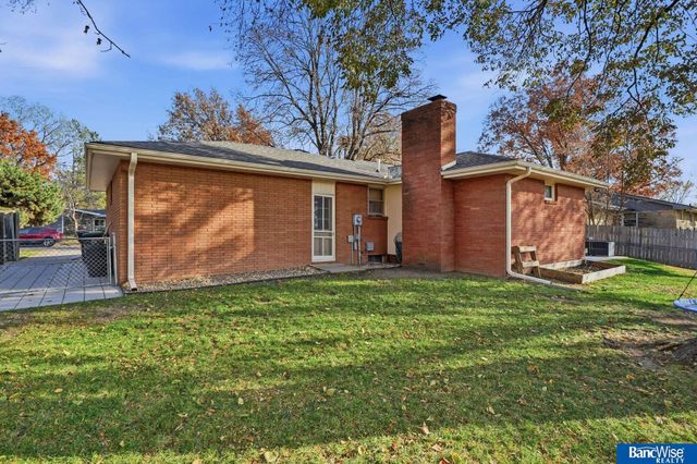 5115 S 52 Street, Lincoln, NE 68516