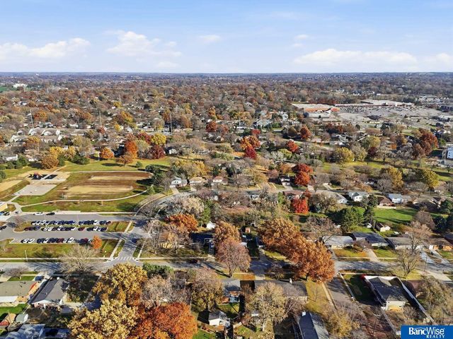 5115 S 52 Street, Lincoln, NE 68516