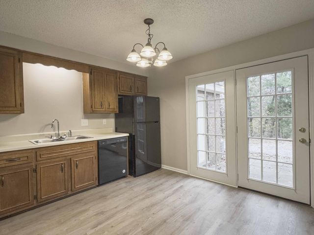 610 Sango Road, Clarksville, TN 37043