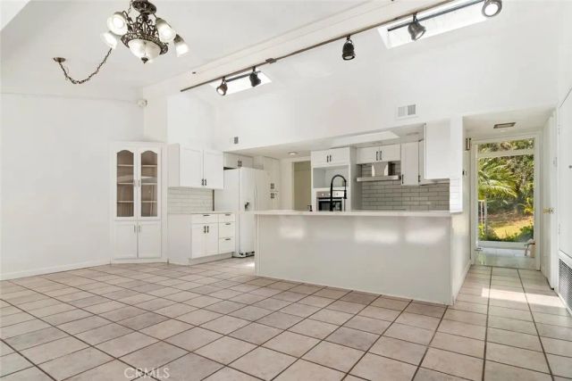 30 La Patera Court, Camarillo, CA 93010