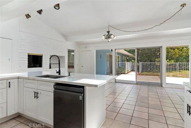 30 La Patera Court, Camarillo, CA 93010