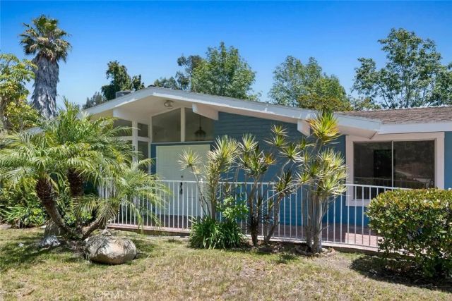 30 La Patera Court, Camarillo, CA 93010