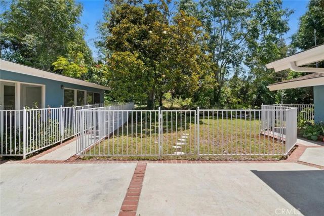 30 La Patera Court, Camarillo, CA 93010