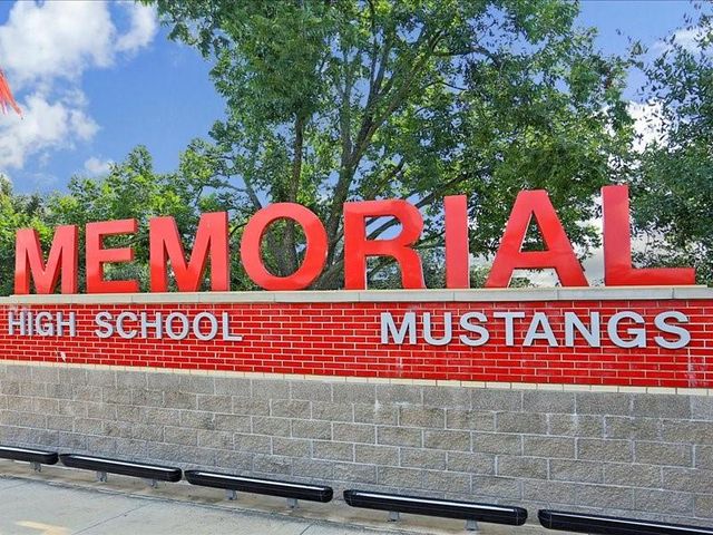 8715 Axlewood Lane, Houston, TX 77055