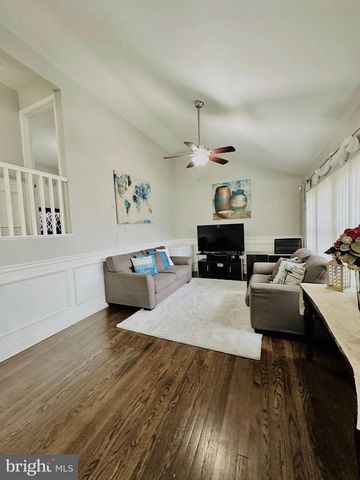 3911 SOUTHERN CROSS DR, Gwynn Oak, MD 21207