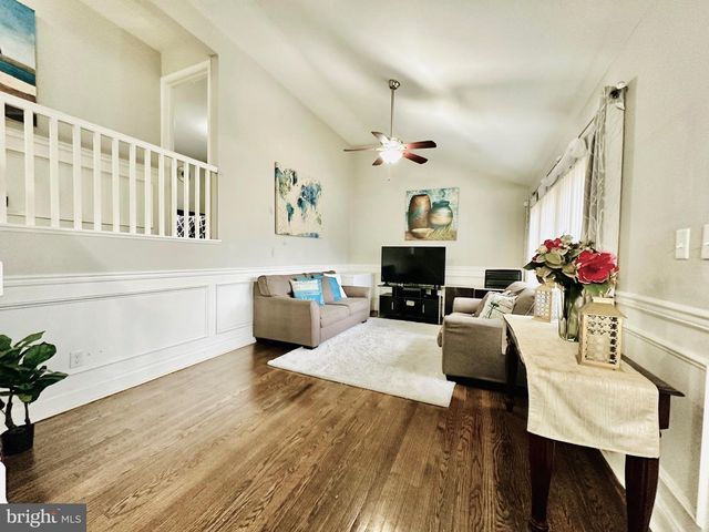 3911 SOUTHERN CROSS DR, Gwynn Oak, MD 21207