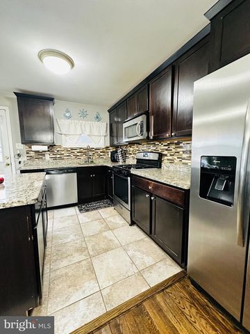 3911 SOUTHERN CROSS DR, Gwynn Oak, MD 21207