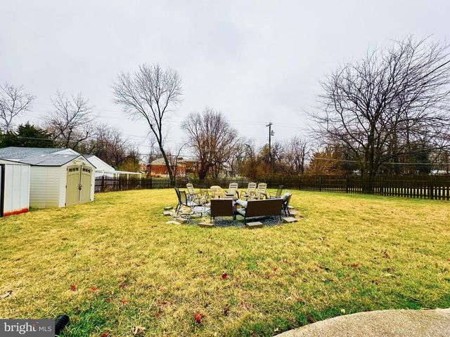 3911 SOUTHERN CROSS DR, Gwynn Oak, MD 21207