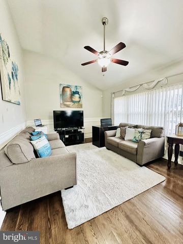 3911 SOUTHERN CROSS DR, Gwynn Oak, MD 21207