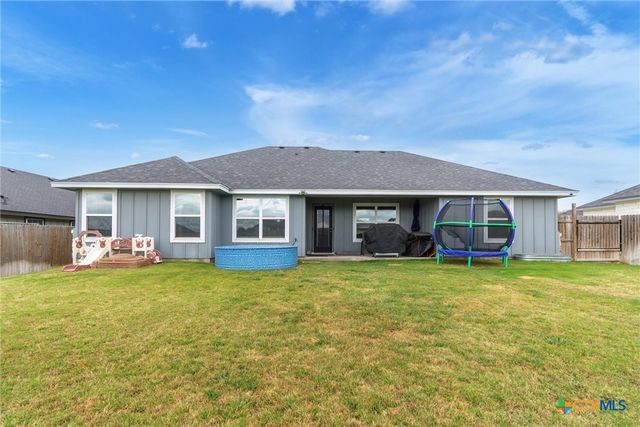 145 Elmer Avenue, Burnet, TX 78611