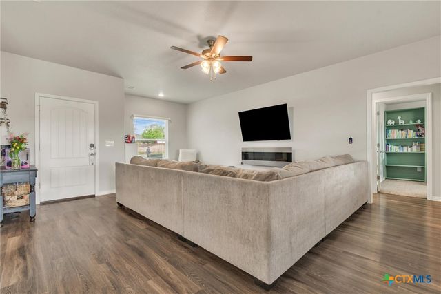 145 Elmer Avenue, Burnet, TX 78611