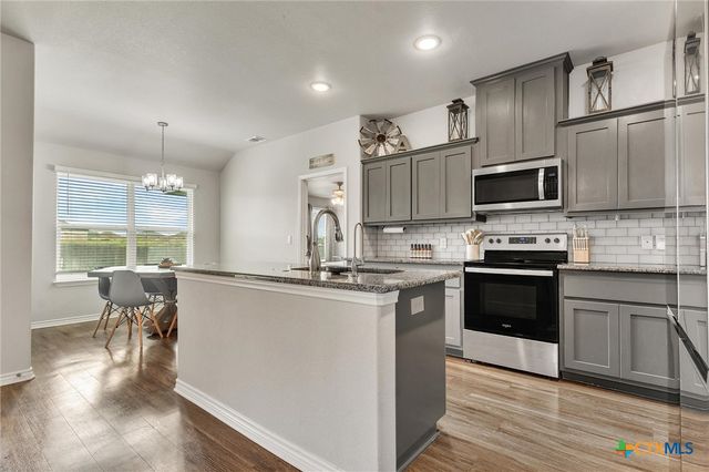 145 Elmer Avenue, Burnet, TX 78611